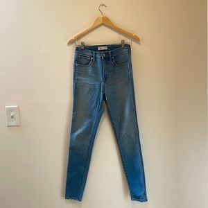 Madewell 10" High-Rise Skinny Jeans in Hank Wash (Size 26)
